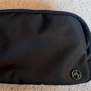 Pander Everywhere Belt Bag